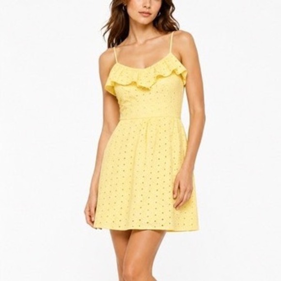 Lilly Pulitzer Dresses & Skirts - Lilly Pulitzer Carreen Eyelet Dress Yellow Resortcore Sun Dress Women's Large